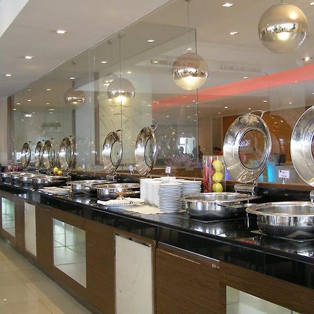 Iyarin @ Tuk Chang Hotel Bangkok Dış mekan fotoğraf