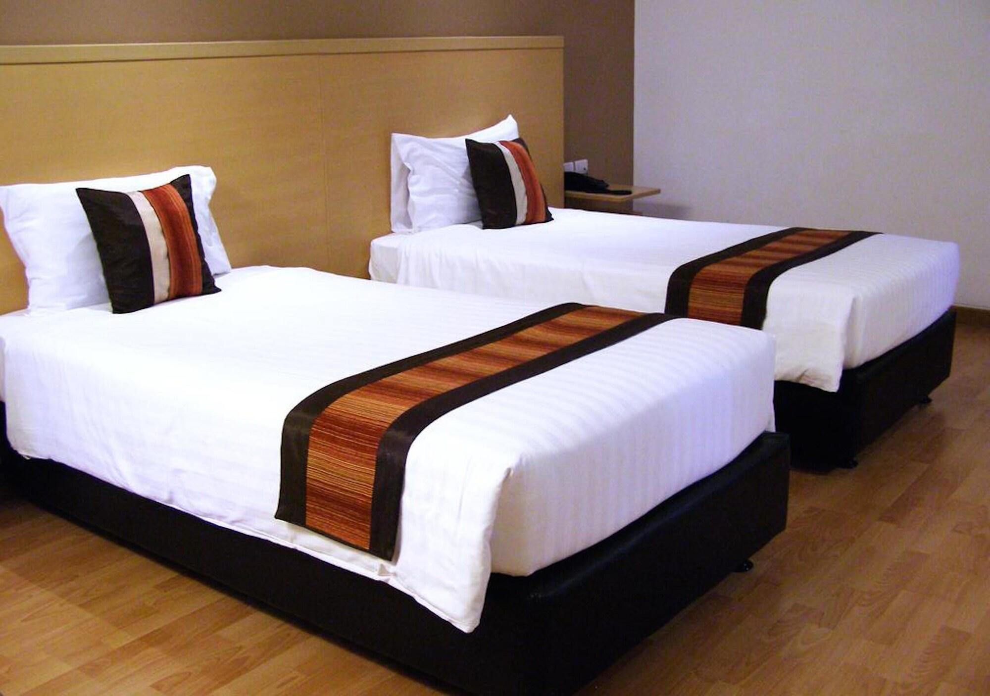 Iyarin @ Tuk Chang Hotel Bangkok Dış mekan fotoğraf