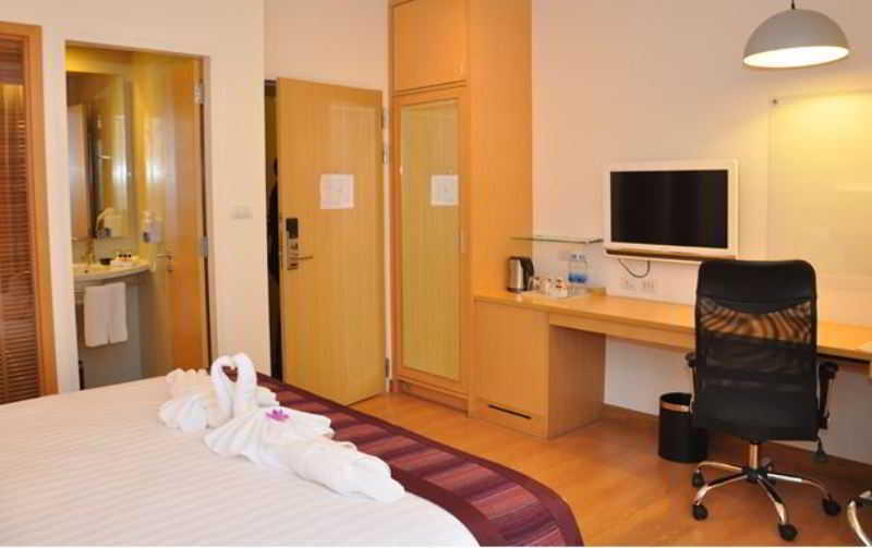 Iyarin @ Tuk Chang Hotel Bangkok Dış mekan fotoğraf